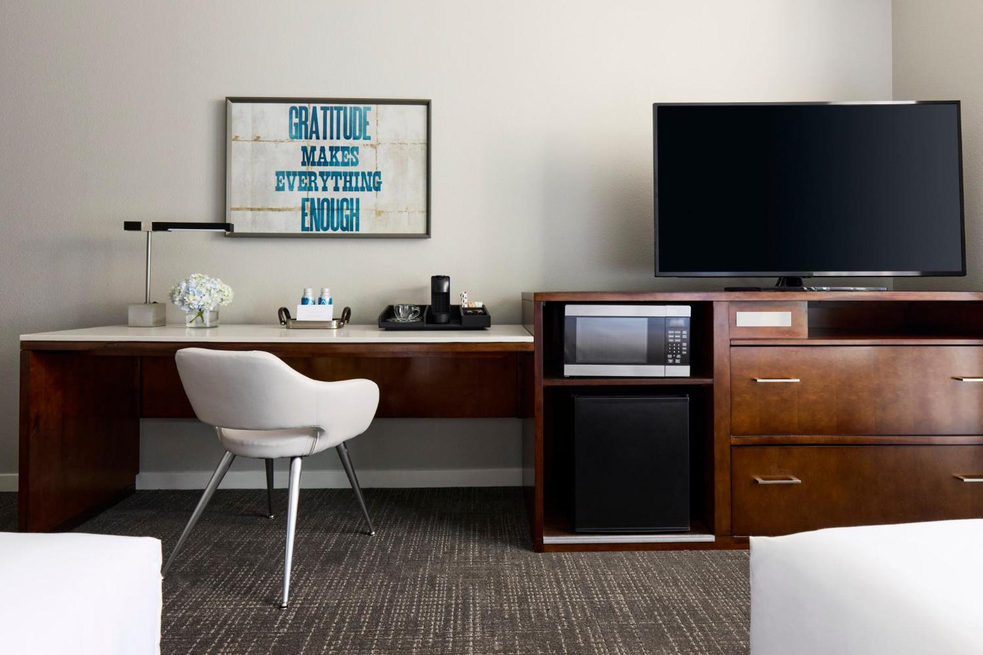 Archer Hotel Falls Church Fairfax Bagian luar foto